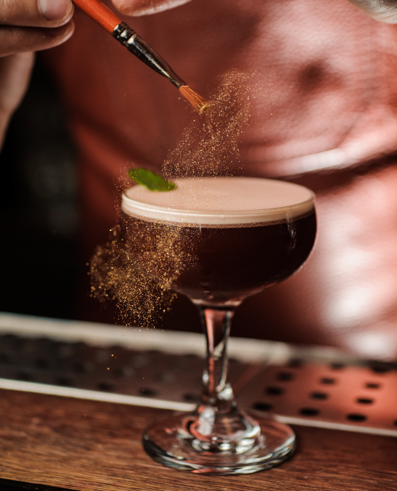 THE ART OF THE POUR